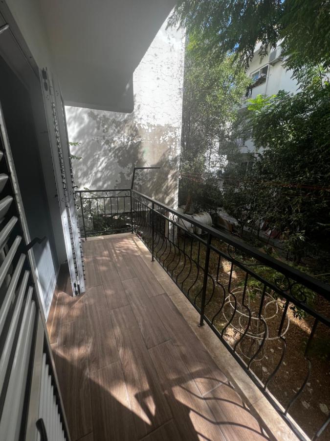 Stylish 3 Bedroom Apartment In קיירניה מראה חיצוני תמונה